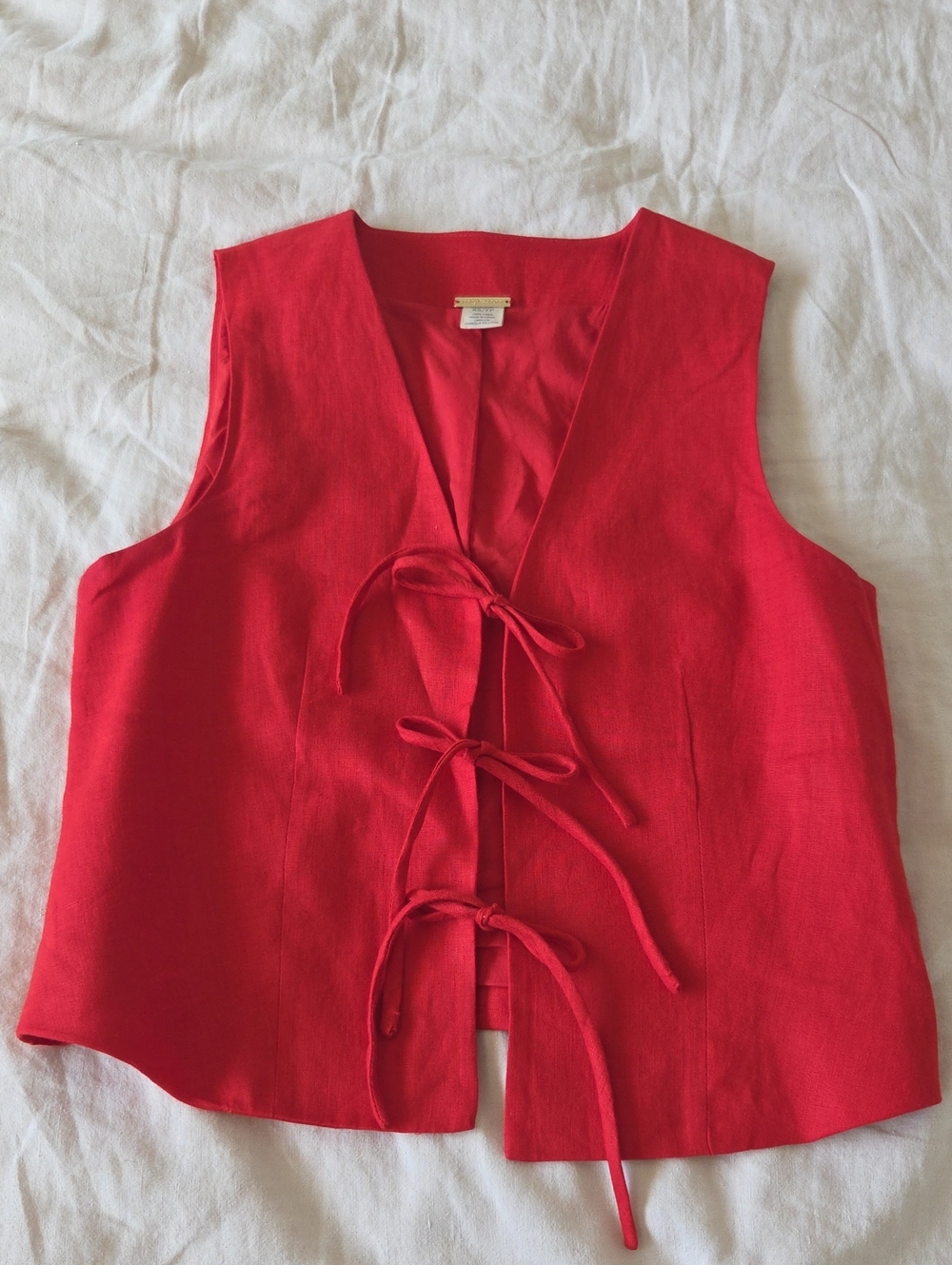 Magaschoni Red Sleeveless Tie-Front Vest